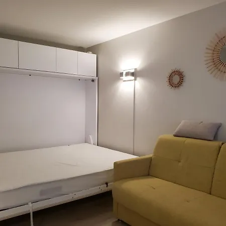 Miougrano 25m2 Piscine 300m Daire *