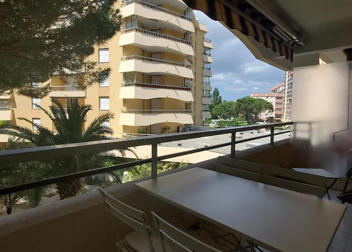 Miougrano 25m2 Piscine 300m Διαμέρισμα